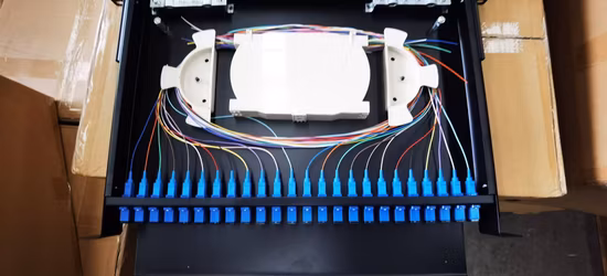 El Sc 12 de la caja terminal de la fibra óptica del soporte de estante quita el corazón al panel de remiendo de la fibra óptica de ODF 19